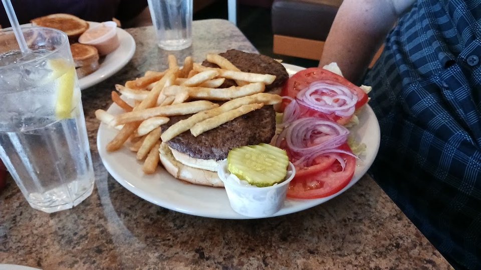 Twin Burger Deluxe